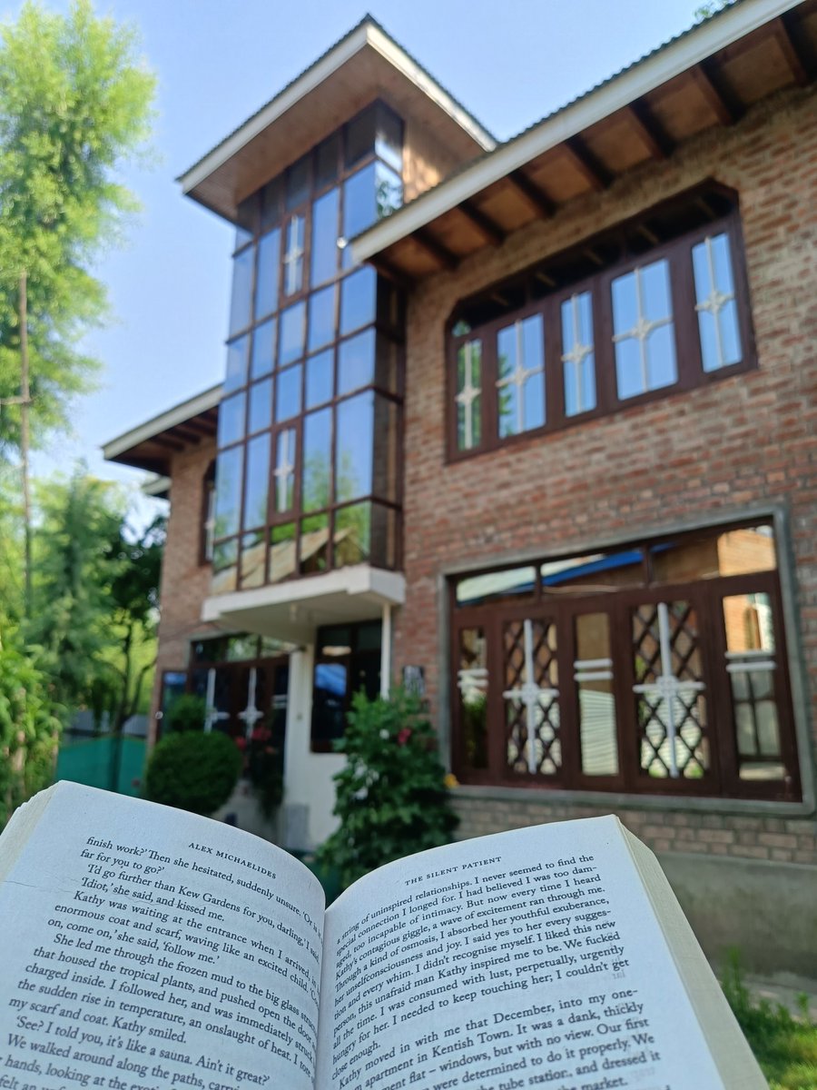 Raheeltalks's tweet photo. Lost in the pages of "The Silent Patient" amidst the beauty of Srinagar. A perfect afternoon of reading and reflection. What are you currently reading? #BookLover #ReadingTime #Srinagar #Kashmir #SilentPatient #Bookstagram #Relaxation #HomeVibes https://t.co/MuQUu7Rgq0