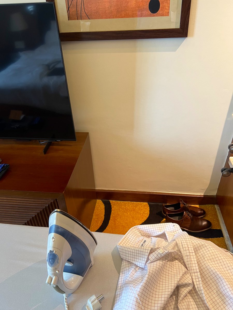 Got my laundry back from the hotel crumpled. Choice calling the manager. Spending  30 mins unset 

Or ironed it myself in 7 min
And inform during checkout 🙏

some fixes are faster than frustration