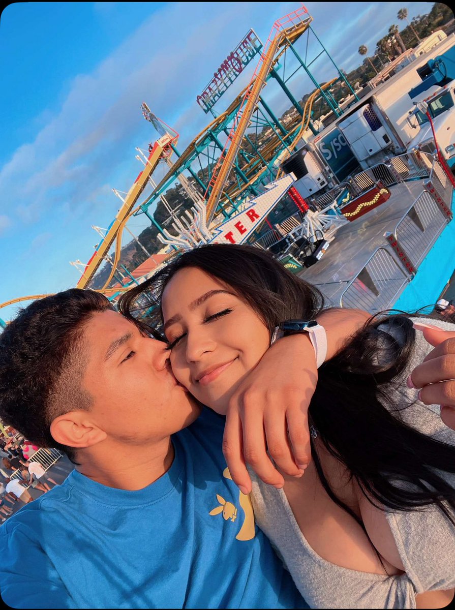 Karely & Angel 🤍 tweet media