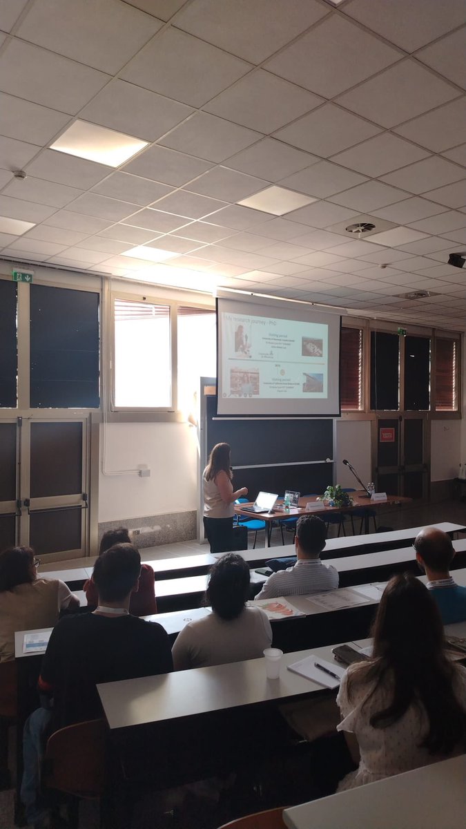 SupraChemDays25's tweet image. Back from the coffee break and diving right back into science! ☕🧠
Now on stage: invited speaker @Simona_Ranallo at #SupraChemDays2025! 🔬✨