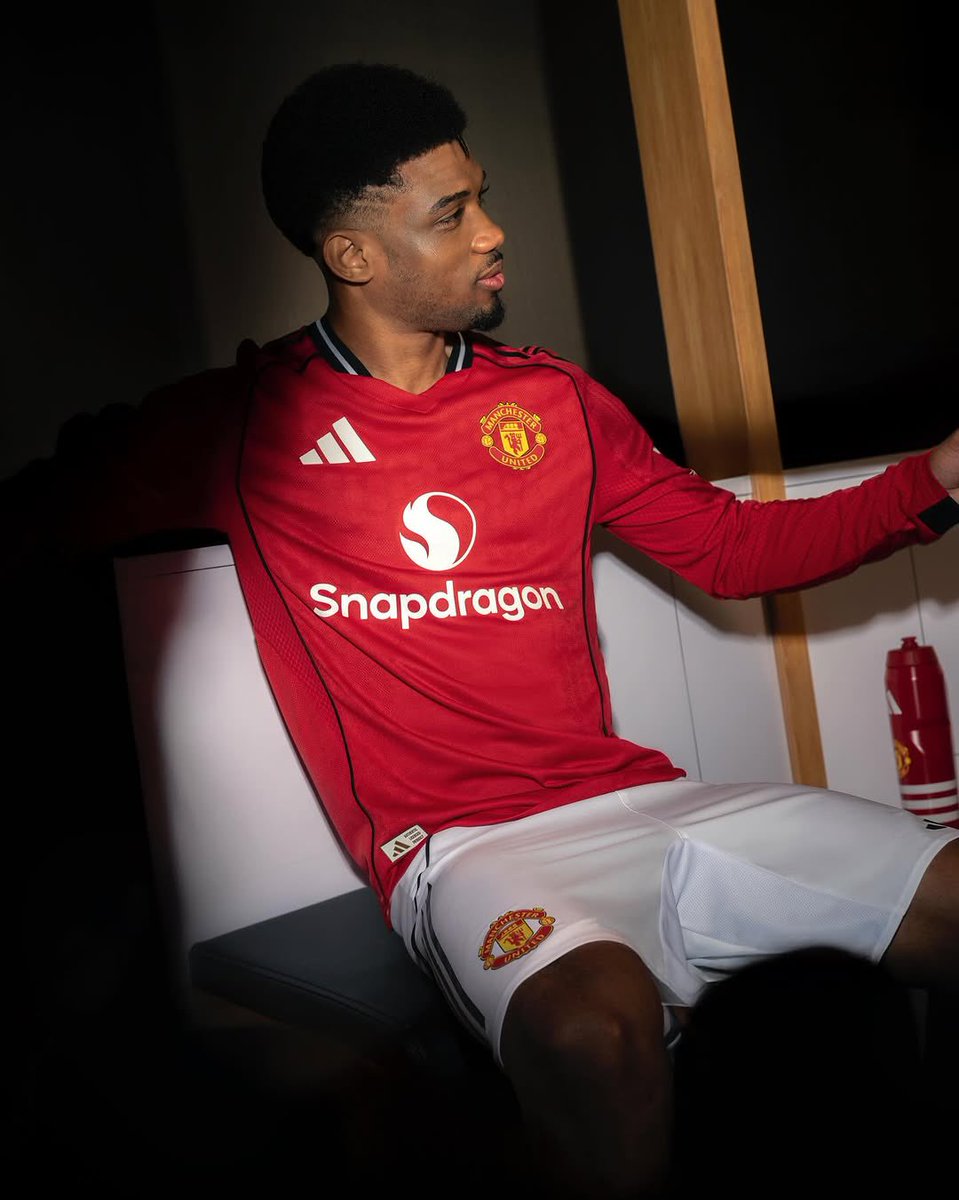 No Manchester United fan should have less than 1000 followers 🔴 

ALL united fans follow me, Like and RT this post. 

Then comment '❤️' and follow everyone who likes it.  

Turn on post notifications  🔔  

#GGMU #UTFR #Sportcoin #MUFC_FAMILY #MUFC