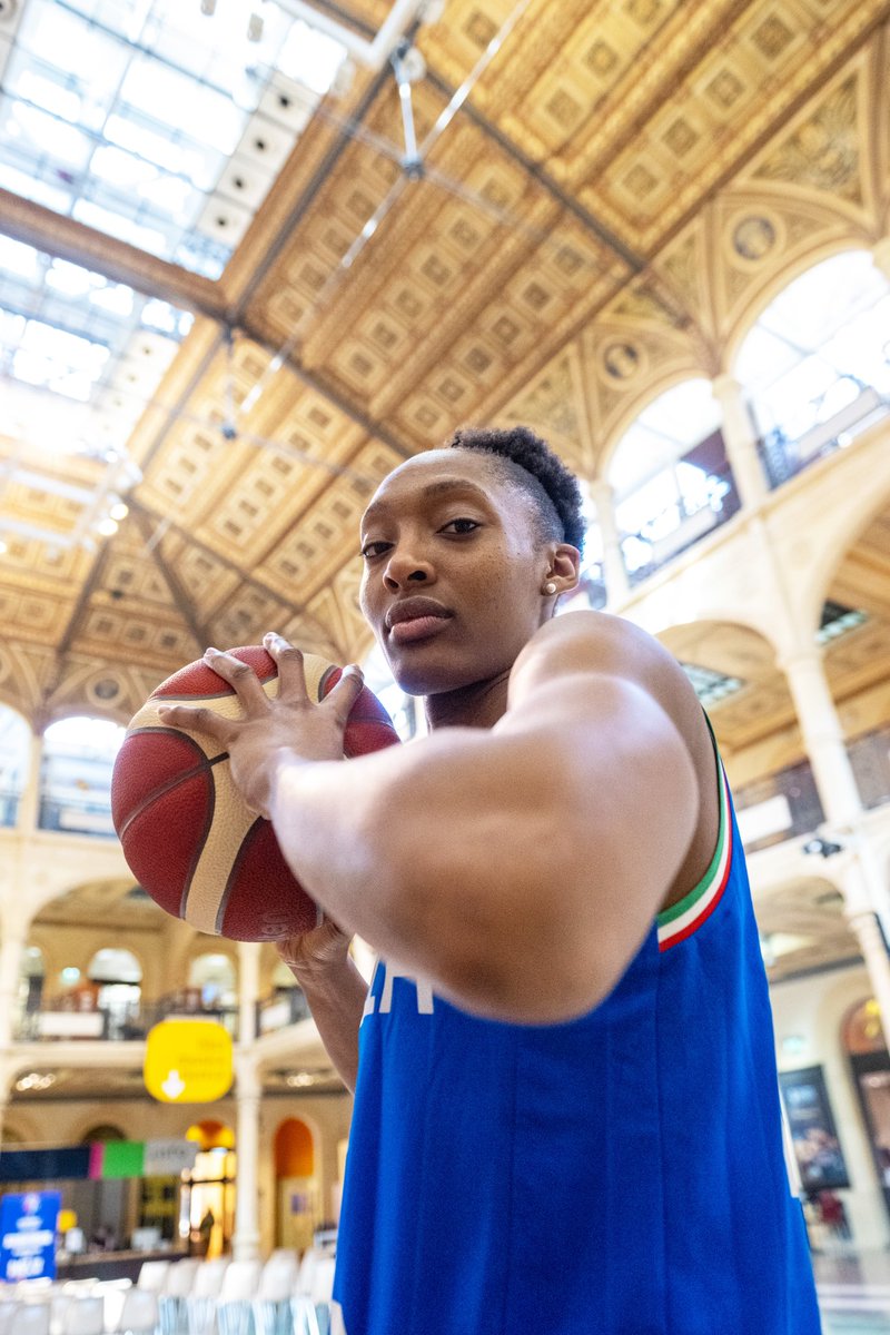 La Dotta, la Grassa, Basket City. 

Comunque tu la voglia chiamare, le Azzurre sono arrivate a 𝐁𝐎𝐋𝐎𝐆𝐍𝐀 🇮🇹

E vi aspettano dal 18 giugno per #EuroBasketWomen al PalaDozza! 🍿 

🎟️ vivaticket.com/it/tour/fiba-w…