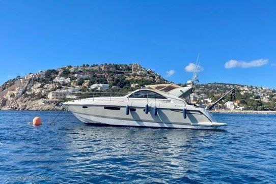 ⚓ 'Get Underway' with one of this week´s fantastic offers! 2023 Fjord 41 XL, 2016 Chris Craft Corsair 32 Heritage &amp; a 2010 Fairline Targa 44 - Click to view this week´s offers!  sales@marineunltd.com   mailchi.mp/marineunltd/ge…