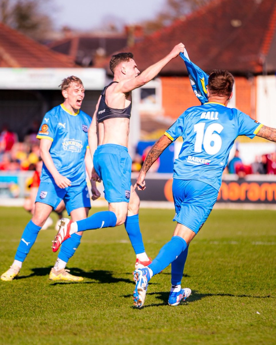 Radcliffe FC tweet media