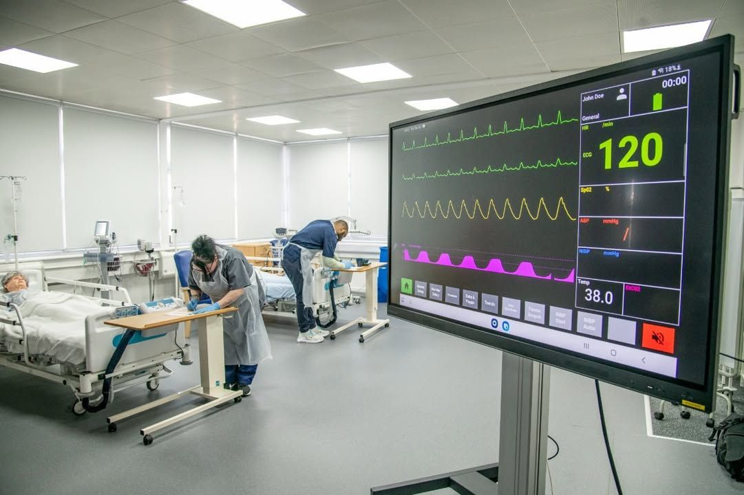 🚑 | Looking to get into nursing?

Our SWAP Access to Nursing course can prepare you for careers mental health nursing, midwifery, and more.

Find out more and apply today 🖱️ bit.ly/3SNJl3x