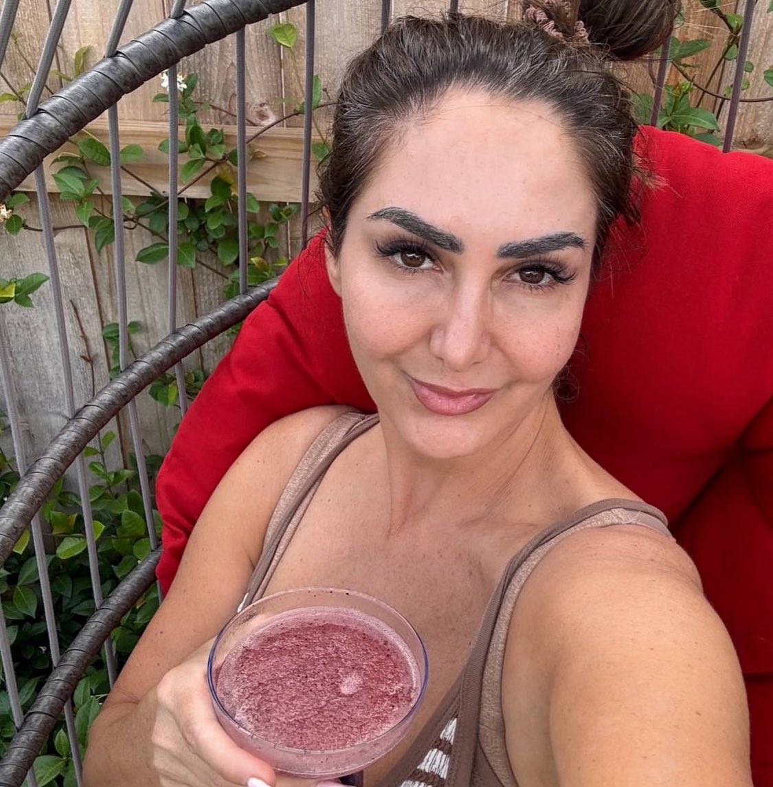 Laura Smith tweet media