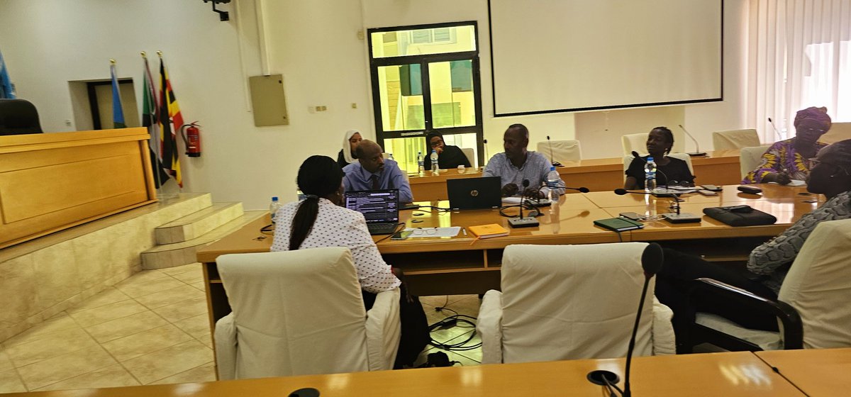 LucyDaxbacher's tweet image. Briefing on #IGAD #Migration &amp;amp; #ForcedDisplacement prog to H.E Amb. Moussa, #IGAD Director HESAD was held today @IGAD HQs #Djibouti. He appreciated ALL investments by #IGAD #Migration funds &amp;amp; underscored #IGAD Protocol on Free Movt of Persons as vehicle for #Integration.