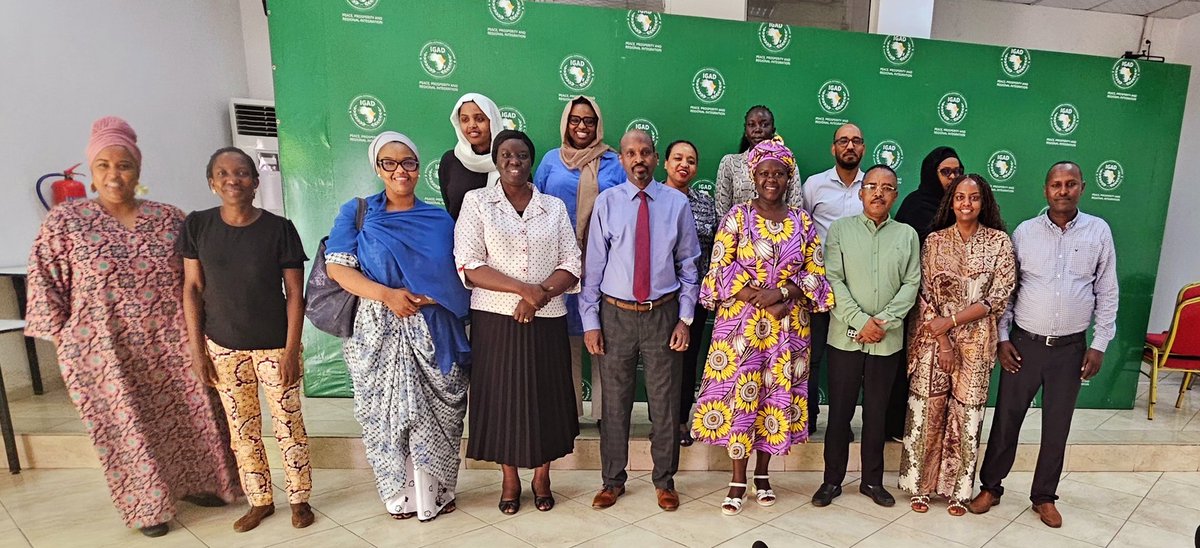 LucyDaxbacher's tweet image. Briefing on #IGAD #Migration &amp;amp; #ForcedDisplacement prog to H.E Amb. Moussa, #IGAD Director HESAD was held today @IGAD HQs #Djibouti. He appreciated ALL investments by #IGAD #Migration funds &amp;amp; underscored #IGAD Protocol on Free Movt of Persons as vehicle for #Integration.