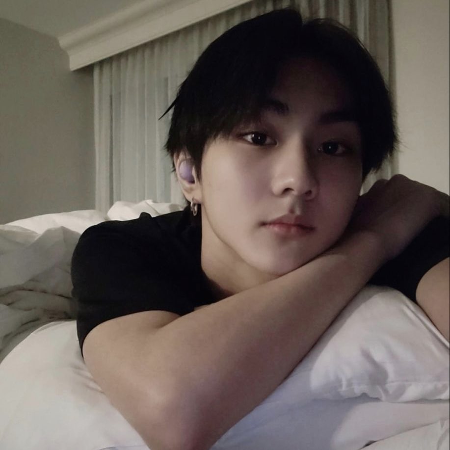 เพลง 9 นาฬิกาพร้อมแล้ว เสื้อช็อปบี๋พร้อมยังคะ