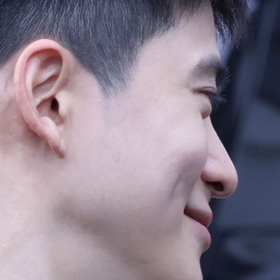 twneayyishere's tweet photo. แก้มแห่งเกาหลีมากอะ https://t.co/CdNSvrz7CZ