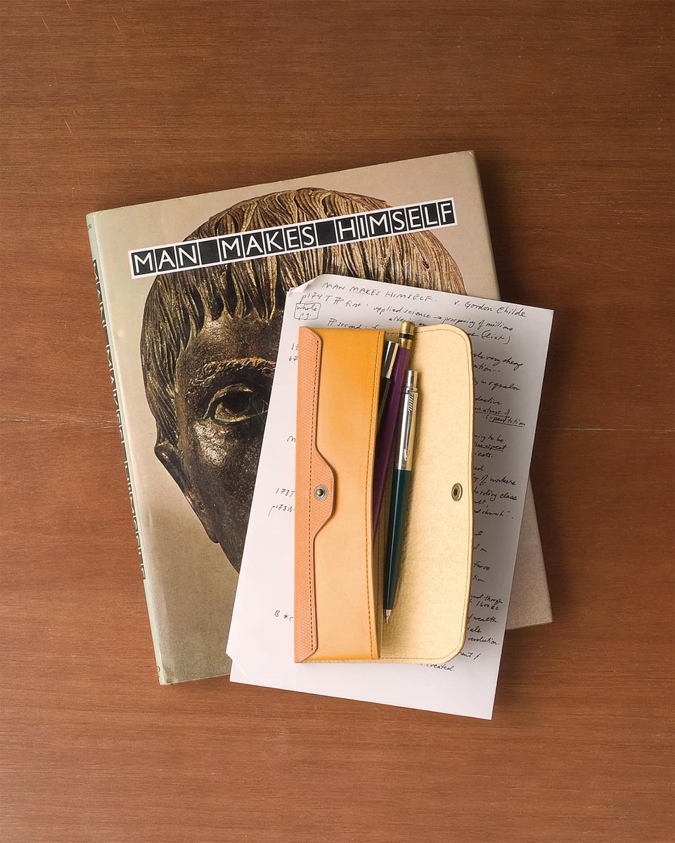 POSTALCO_NEWS's tweet photo. Three Pen Case just for a few of your favorites, or the Tool Box lets you carry as many as you like.
Free Gift Wrap until June 15.
https://t.co/7lQnNtttuA
#postalco #pencase #smallwallet #wallet #gift #fathersday #tokyo #japanmade https://t.co/yx1ALC8vL9