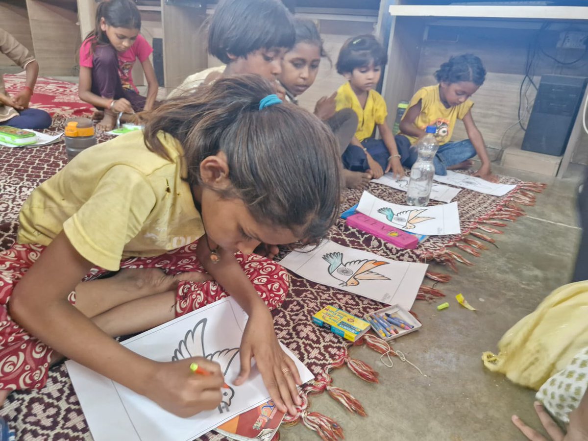 Abhedya2015's tweet photo. A Day of National Pride at Camp 🇮🇳
Today’s summer camp theme was National Pride!
Children learned about our national symbols, sang the national anthem with pride, and created beautiful artwork — from tricolour birds to handmade flags.
The day ended with more craft and lemon race. https://t.co/YJWXh3TjHe