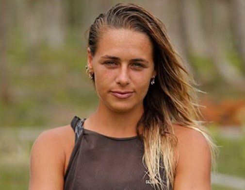 Asla Ayşe Yüksel kadar başarılı olamayacaksın ve sevilmeyeceksin oturduğun yerden kudurmaya devam kadın düşmanı damla