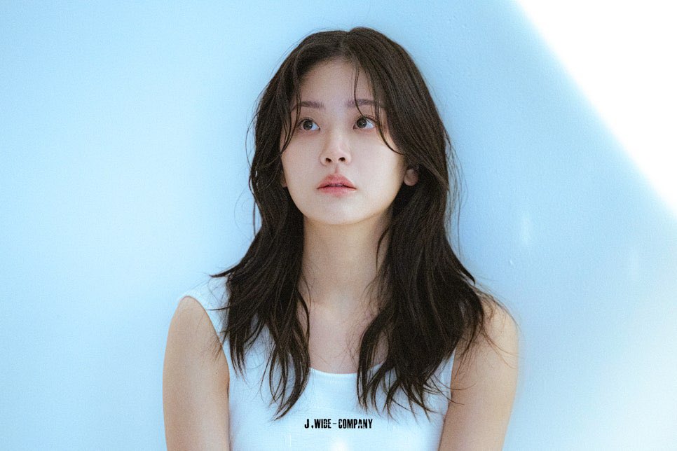 비하인드로 만나영!!!!🩵
youtu.be/kMex--WPETU