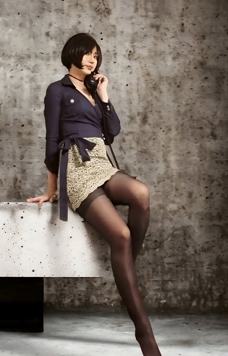 다이어트는 최고의 성형이...맞다. 10년 전 10kg 덜 나갔을 때 모습보니 허벅지를 쓰다듬고 싶어진다 - 내벅내쓰 - 물론 지금 내 허벅지 말고   #여장 #CD #시디 #crossdresser #女装 #男の娘