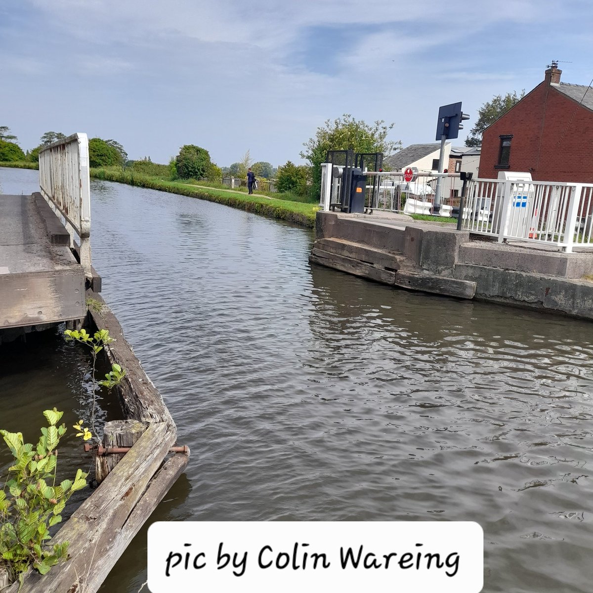 @Colin Wareing (@colinwareing1) on Twitter photo Crabtree Lane swing Bridge no 32 on Leeds and Liverpool been broken for a few days. Great for boaters, but lots of motorists not happy. Could do with notices at the end of the roads leading to it to say it's closed. <a href="/CRTNorthWest/">Canal & River Trust North West</a> <a href="/CRTBoating/">Canal & River Trust Boating</a> <a href="/qlocalorm/">qlocal ormskirk</a> <a href="/IWA_UK/">Fund Britain's Waterways</a> <a href="/BBCLancashire/">BBC Lancashire</a> Crabtree Lane swing Bridge no 32 on Leeds and Liverpool been broken for a few days. Great for boaters, but lots of motorists not happy. Could do with notices at the end of the roads leading to it to say it's closed. <a href="/CRTNorthWest/">Canal & River Trust North West</a> <a href="/CRTBoating/">Canal & River Trust Boating</a> <a href="/qlocalorm/">qlocal ormskirk</a> <a href="/IWA_UK/">Fund Britain's Waterways</a> <a href="/BBCLancashire/">BBC Lancashire</a>
