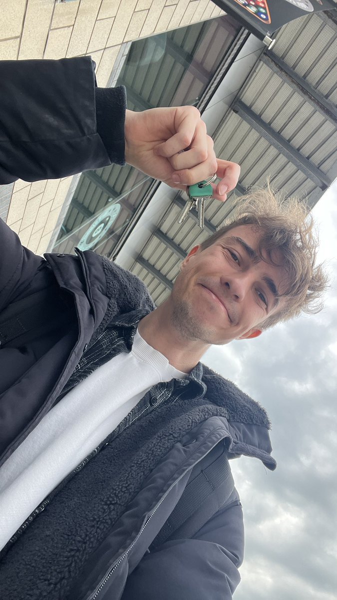 WE GOT THE KEYS!!!!

Huge day today