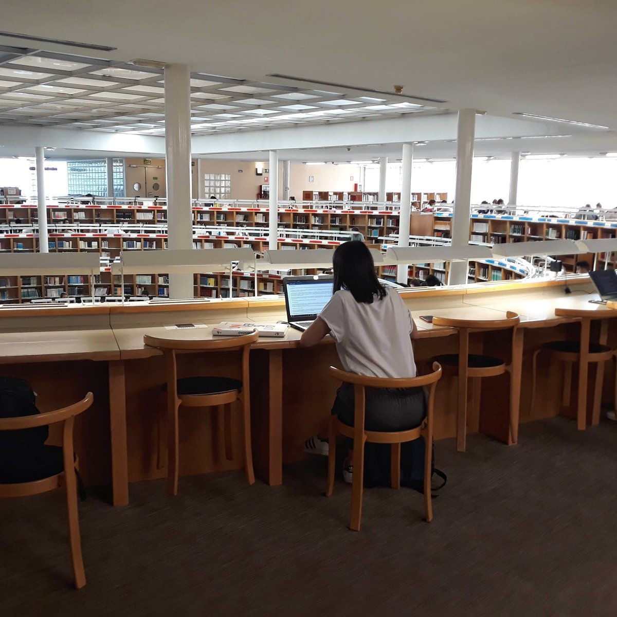 Encampusuc3m (@encampusuc3m) on Twitter photo 📚 ¿Tienes que hacer alguna gestión o necesitas usar la <a href="/uc3mbiblioteca/">Biblioteca UC3M</a> en la UC3M este verano?
📌 Revisa los horarios de atención y de bibliotecas antes de venir al campus.
📲 Consulta aquí 👉 goo.su/8SWKxV
#VeranoUC3M #HorariosDeVerano #BibliotecasUC3M 📚 ¿Tienes que hacer alguna gestión o necesitas usar la <a href="/uc3mbiblioteca/">Biblioteca UC3M</a> en la UC3M este verano?
📌 Revisa los horarios de atención y de bibliotecas antes de venir al campus.
📲 Consulta aquí 👉 goo.su/8SWKxV
#VeranoUC3M #HorariosDeVerano #BibliotecasUC3M