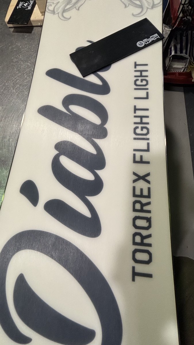 musashi_blog's tweet image. ICE base施工がセンターに入って来ました！
SLABでのオフシーズン最初の施工です👊

冬に向けてこの時期から余裕持って注文してみてはいかがでしょうか？

gyro-azukari.com/item-detail/17…

こちらから注文可能ですので是非！

#icebase
#slab
@SlabSnowboard 
@GVRO610ksk