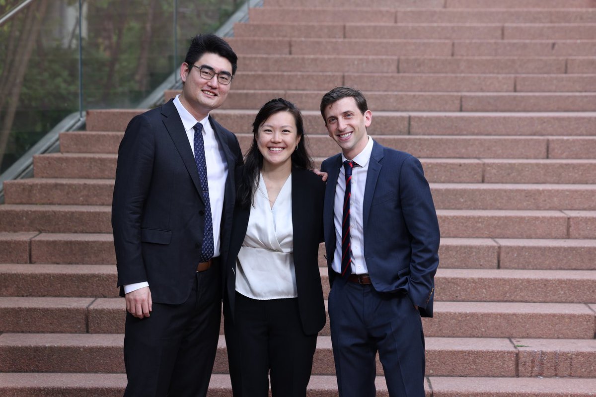 🌅Happy Graduation Day ☀️ to these 3 amazing chiefs!!

The days are long and the years are short.  Thanks for spending the past 6 years with us, and making our department better as a result.

David Han, Connie Wang, Dani Schoenfeld— congrats 🎊