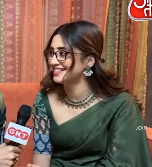 shivangian for life💗 (@shivangianfor1) on Twitter photo i am loving how bhagyashree is being styled. there's a mix of modern and traditional touch in all of her looks that we've seen by now. sober yet classy and beautiful and ofc my girl, <a href="/shivangijoshi10/">Shivangi Joshi</a> is pulling every look so gracefully🫶🏻♥️
#ShivangiJoshi #Bhagyashree #Balh4 i am loving how bhagyashree is being styled. there's a mix of modern and traditional touch in all of her looks that we've seen by now. sober yet classy and beautiful and ofc my girl, <a href="/shivangijoshi10/">Shivangi Joshi</a> is pulling every look so gracefully🫶🏻♥️
#ShivangiJoshi #Bhagyashree #Balh4