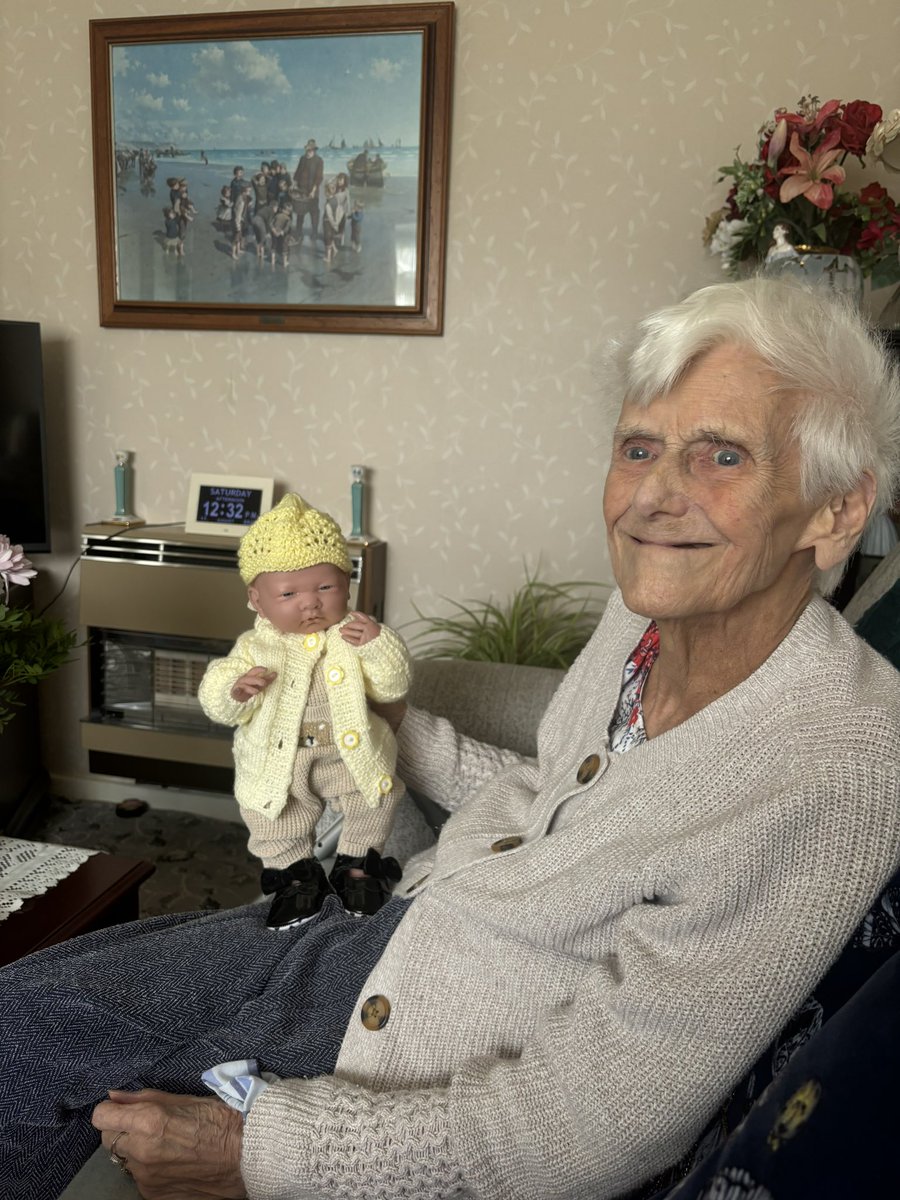 My darling gorgeous mum passed away peacefully yesterday she was the heart of our family but made it to a glorious 95years . Sleep well ma 🥰with huge thanks to AE ,EAU B side and Ward 51 for the who delivered amazing and compassionate nursing care 🥇