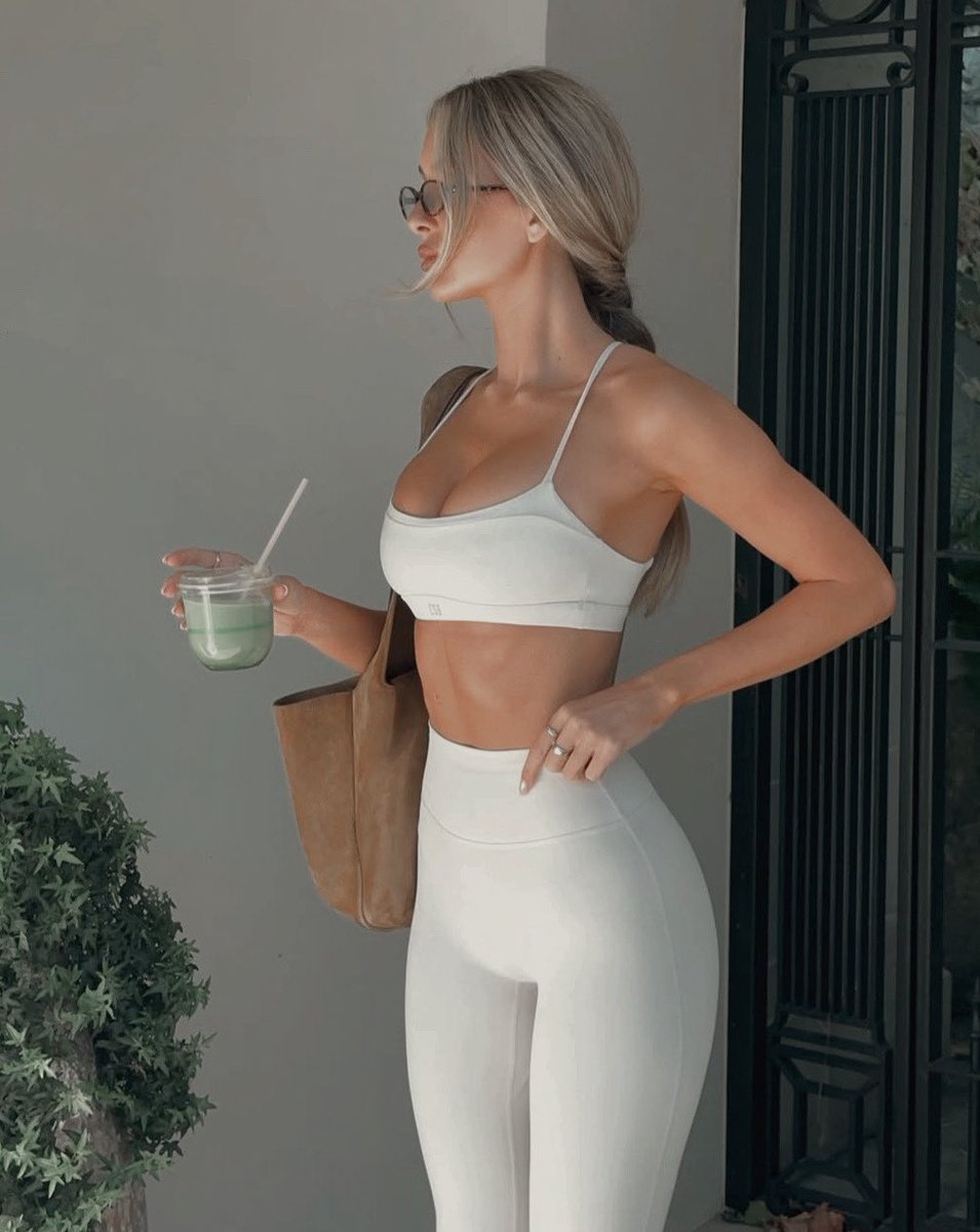 sweetestpearJs's tweet image. ㅤ 

                                 yoga     time   ﹔ 
                                 good    morning       ᥫ᭡ .

ㅤ