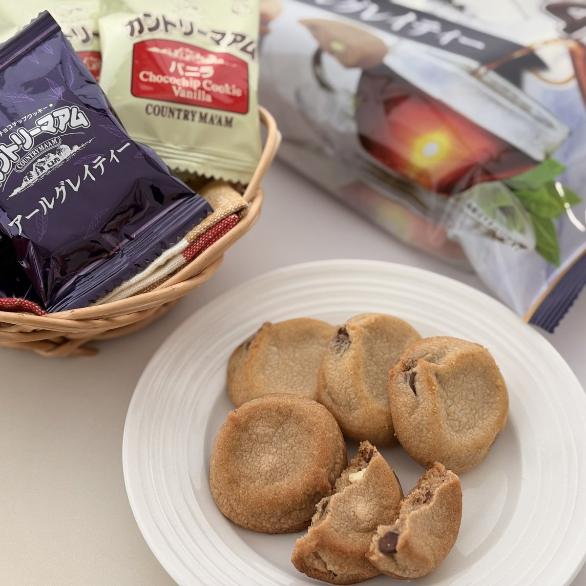 📣発売中✨ ◸ #おかしのまちおか 限定◿ ⋱ 🍪 ⋰ カントリーマアム