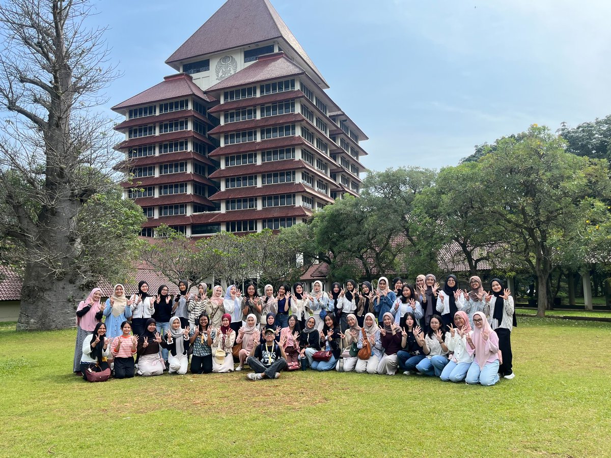 peonyblwr's tweet image. fkm'25 first meet💜‼️