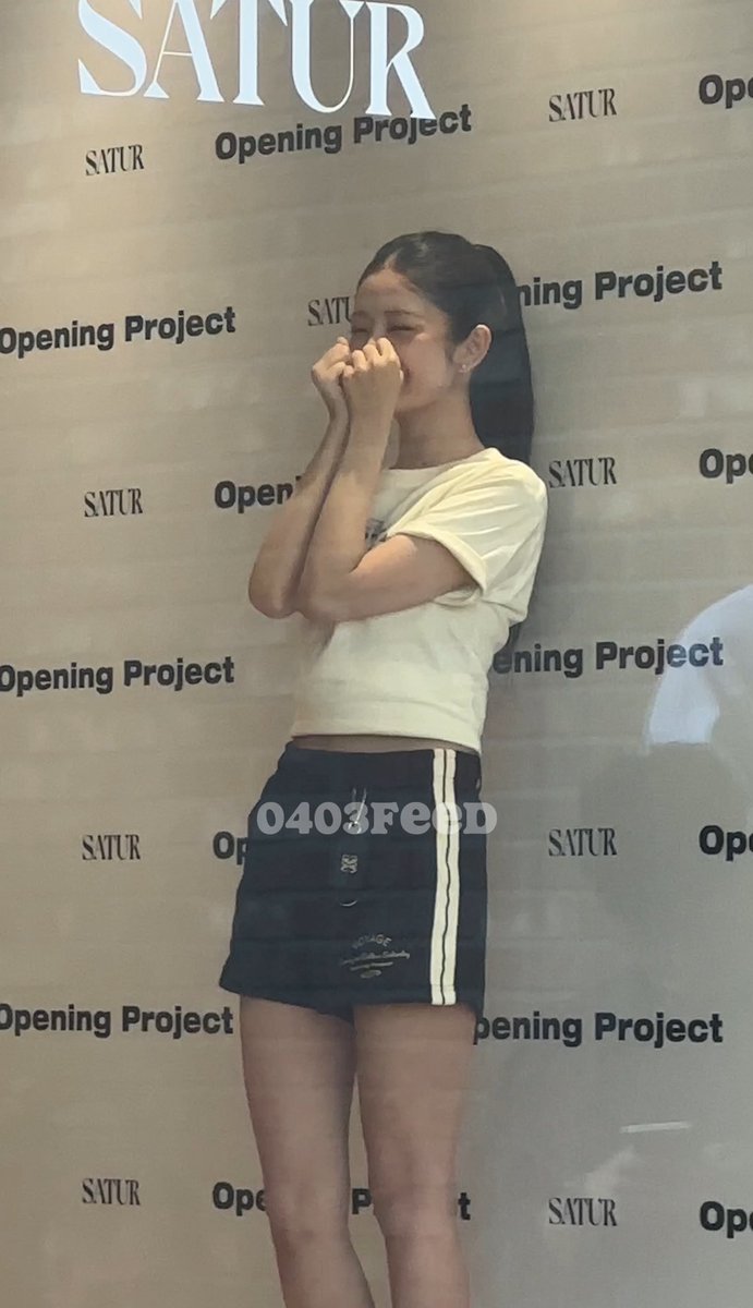 0403FEED's tweet photo. 250612 — rei opening project pre 🐥

rei was so cute during the photo session, especially after doing the 폭주기니 pose

#아이브 #IVE #레이 #REI https://t.co/NQel0Cd2CT