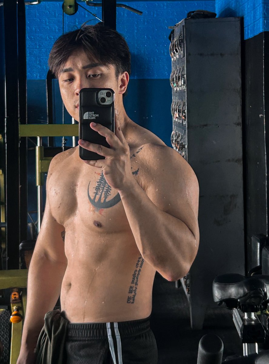 🏋🏻+🤒+☔️=💀