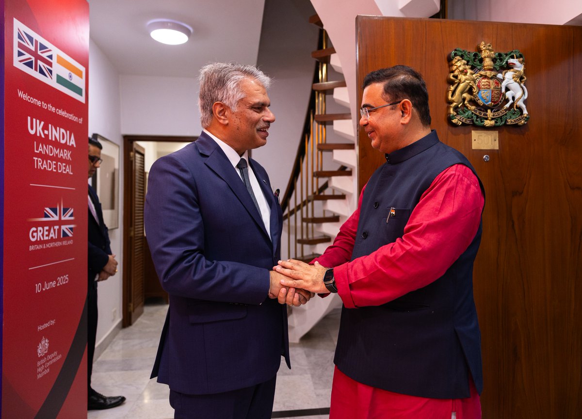 The #UKIndiaFTA is a huge milestone for the UK-India partnership. 

To celebrate the conclusion of negotiations of this landmark trade deal, <a href="/HMTCSouthAsia/">Harjinder Kang, HM Trade Commissioner (South Asia)</a> and British High Commissioner <a href="/Lindy_Cameron/">Lindy Cameron</a> hosted a reception for Indian business leaders in Mumbai.