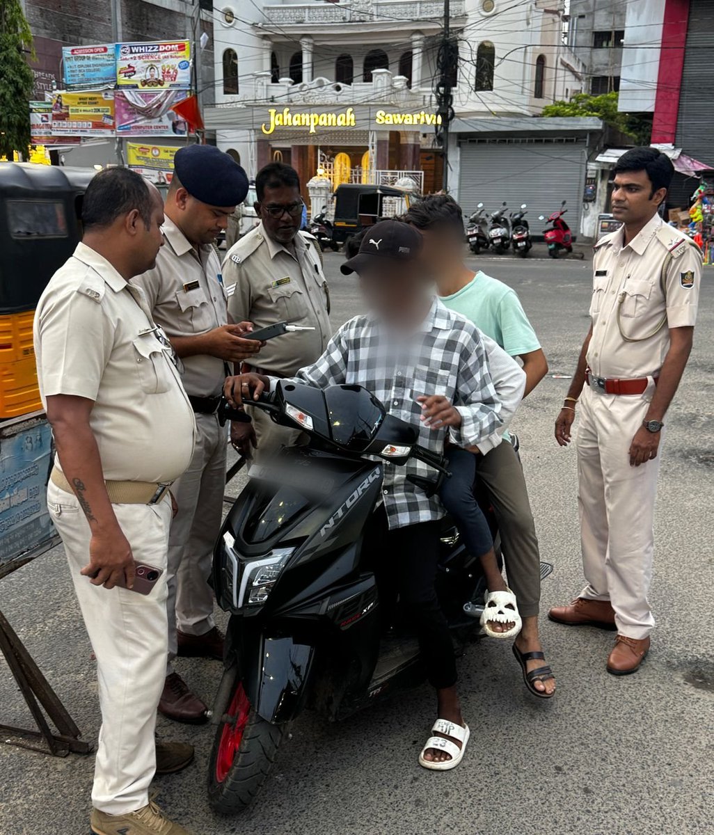 Drive against Drunken driving &amp; Triple Riding. 73 violations detected in 2 days:  26 Drunken driving &amp; 47 Triple riding by Berhampur Police.