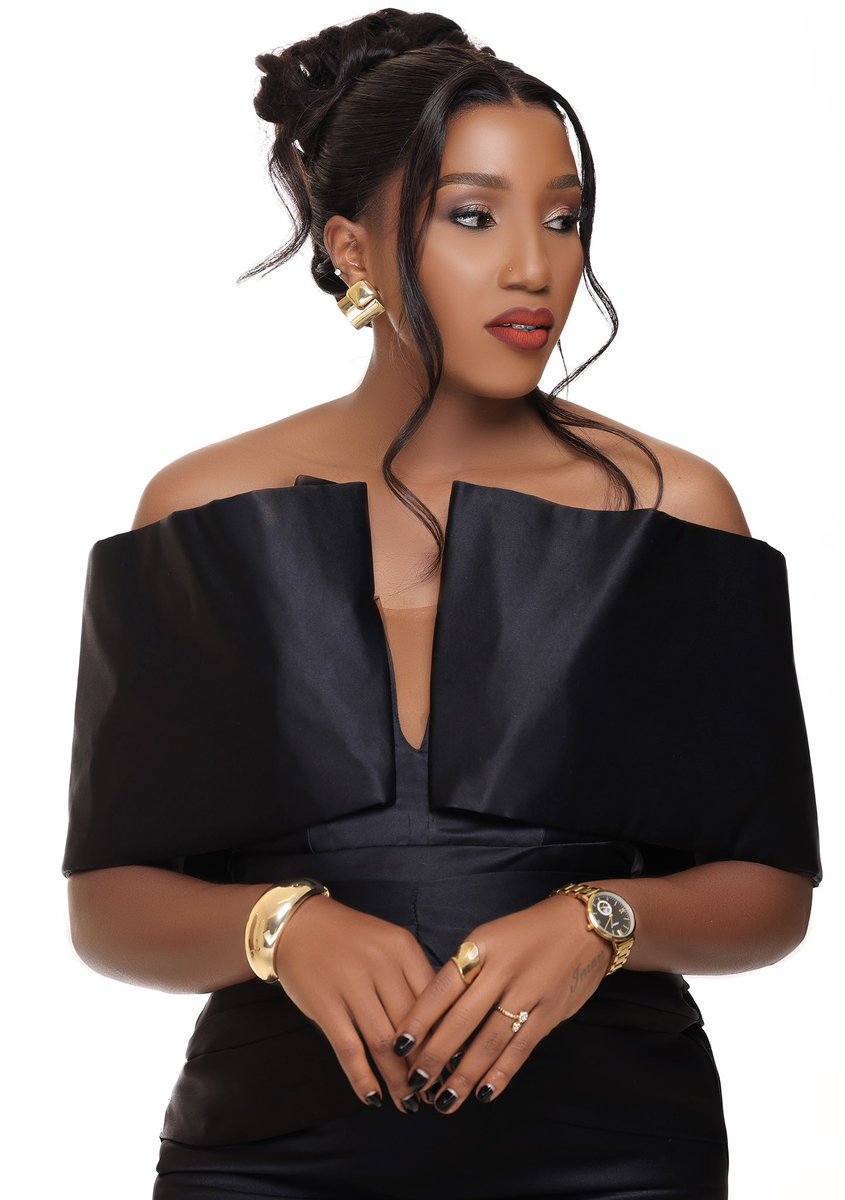 imaniritah's tweet image. Alhamdulilah🤲🏾🥹 +1 n -5😅🤣. 🥂 to Life and all the beautiful things Allah has in place for me🤲🏾💌✍🏽✍🏽✍🏽✍🏽❤️🥰💐💐💐💐💐
