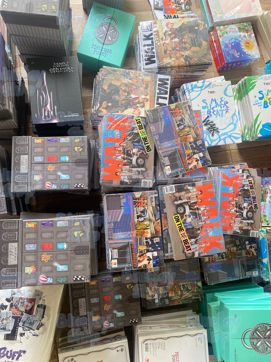 bluejayshop's tweet photo. #Bluejayshop_GA
SURPRISE UNSEALED ALBUM GIVEAWAY! 🥳

- follow us 🔔
- like and retweet
- reply

ends in 48hrs 🚶‍♀️ https://t.co/VcrP65BpcK