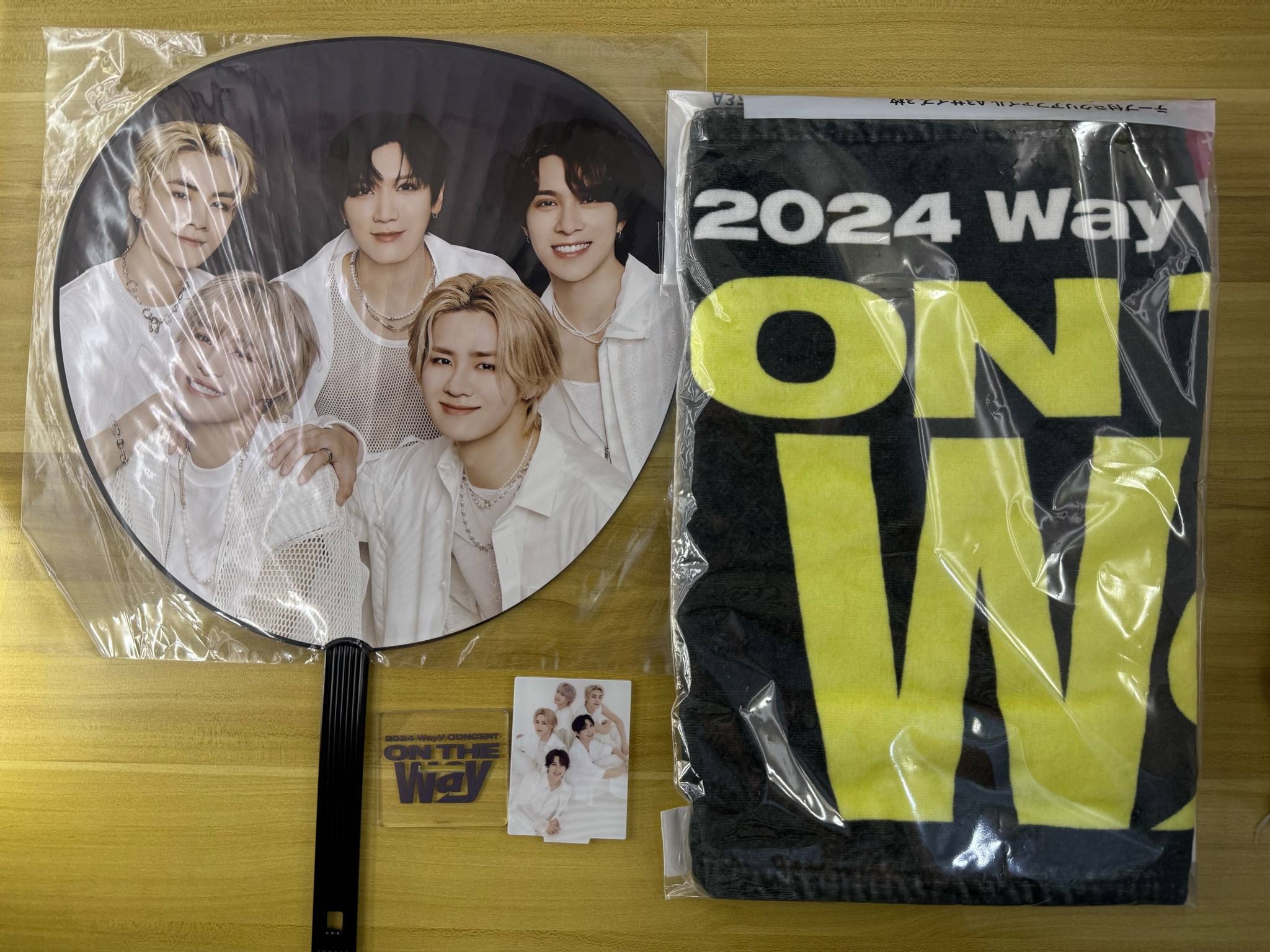 WayV solo yizhiyu 一直娯 テン サイン会 4枚セット