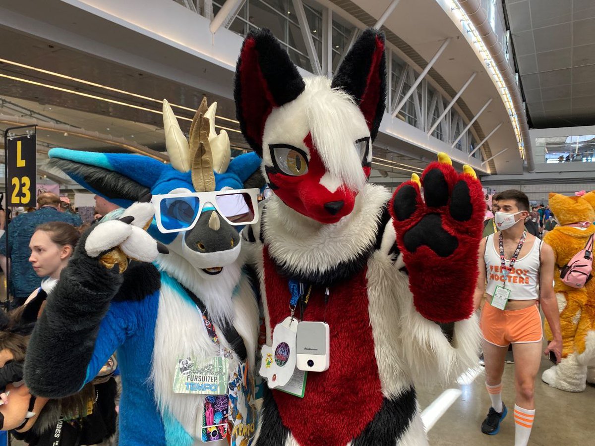 Shiori (+Jinro) 🔜 AC (@jishin_dragon) on Twitter photo 