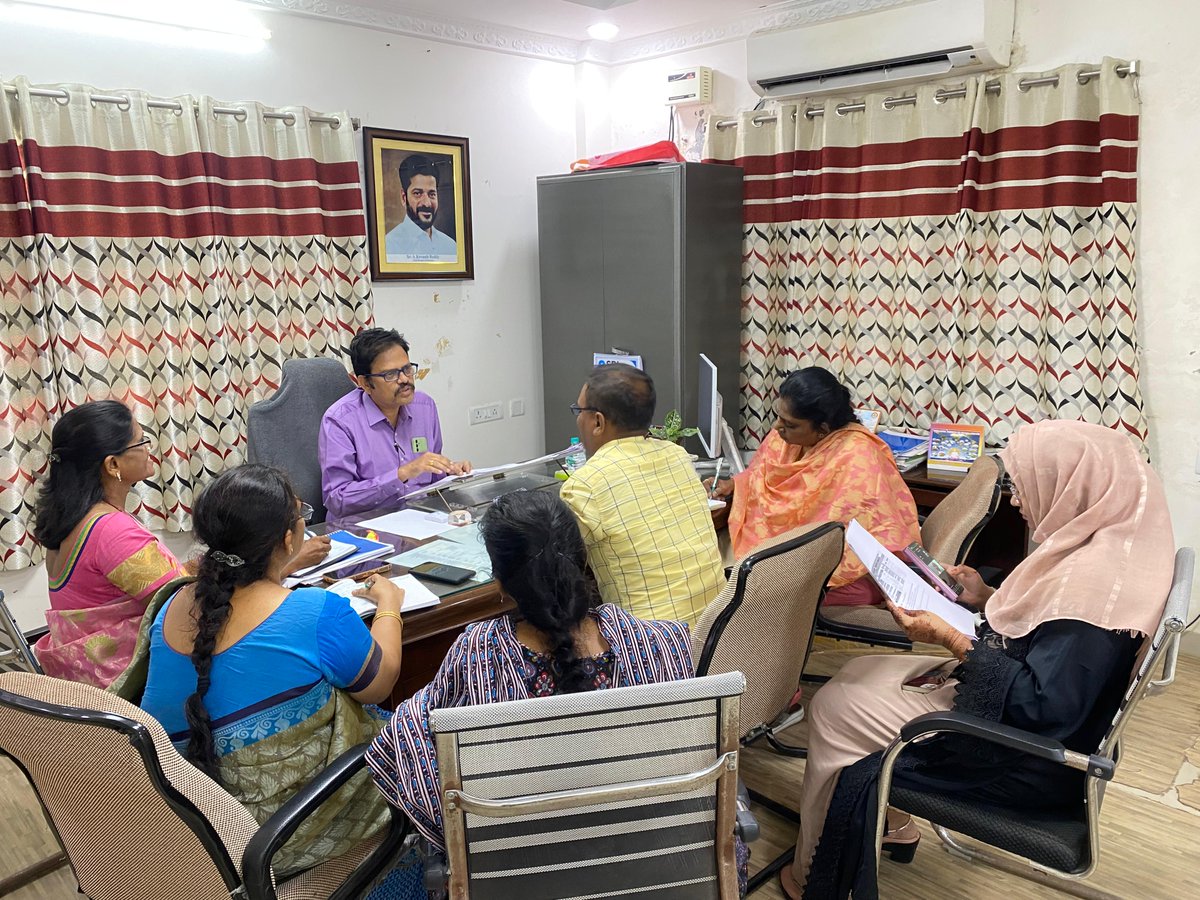 DmhoDr's tweet image. Conducted a comprehensive review meeting with all Prog.Officers. All the progms were reviewed in detail,including:MHN,NCD,NUHM,NTEP,NVBDCP,NVHCP,UIP,AIDS&amp;amp;LEPROSY. Functionality of Aarogya Mahila Clinics,Immunization status and strategies to improve coverage,Shukravaram Sabhas