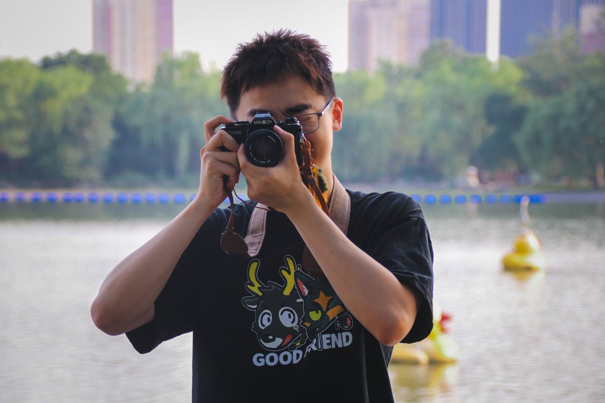 我看到你咯
*咔嚓*