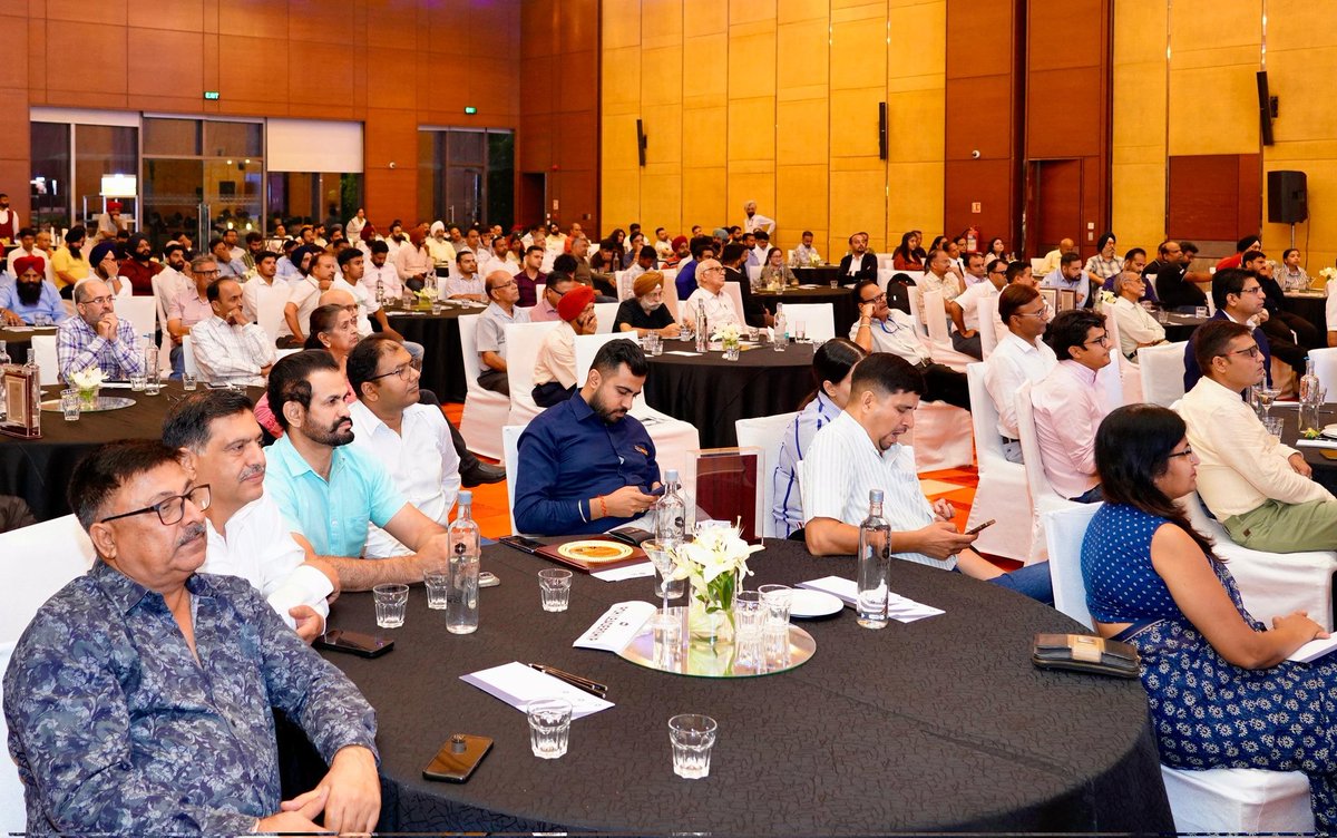 Honoured to address the Green Future Leadership Summit organized by PHD Chamber at Hyatt Regency, Chandigarh.
Stressed the urgent need to integrate clean energy into our development goals. Felicitated over 20 organizations including CREST, PSPCL &amp; HAREDA for their stellar