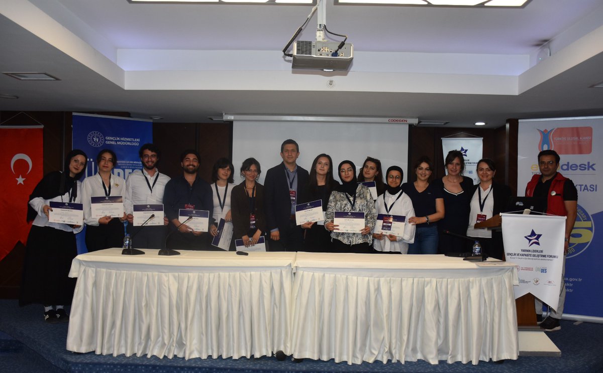 AYBÜ Değişim Öğrencileri Kulübü tarafından yürütülen ve Genclik ve Spor Bakanlığı tarafından desteklenen “Yarının Liderleri: Gençlik ve Kapasite Geliştirme Forumu” başarıyla tamamlandı! 

Etlik Yerleşkesi’nde gerçekleşen forumda liderlik, yapay zeka, gönüllülük, sosyal