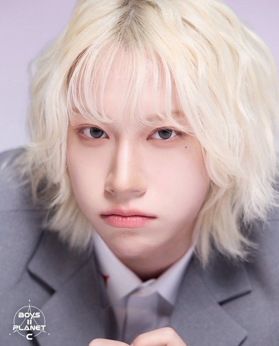 binghuazip's tweet photo. the prettiest boy in the world 😪

#보이즈2플래닛 #BOYS2PLANET
#빙화 #BINGHUA #谢秉桦 #ビンファ https://t.co/tc2QGLGYiC