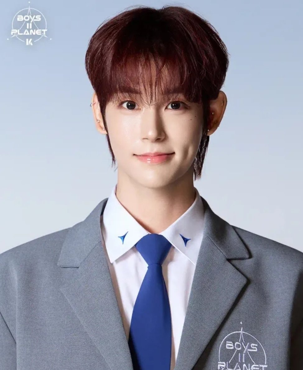 Wonnettee's tweet photo. His facecard never declines, a true Christian Dior model 🩵

OUR BRIGHTEST SEOWON
#HolaSeowon #SEOWON #서원 #BOYS2PLANET #BOYS2PLANETK #보이즈2플래닛 https://t.co/BITHhUE5KY