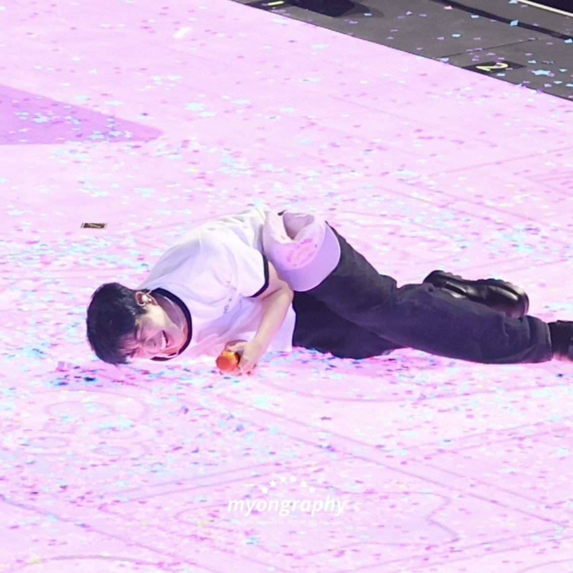 𝙢𝙮𝙤𝙣𝙜𝙧𝙖𝙥𝙝𝙮 tweet media