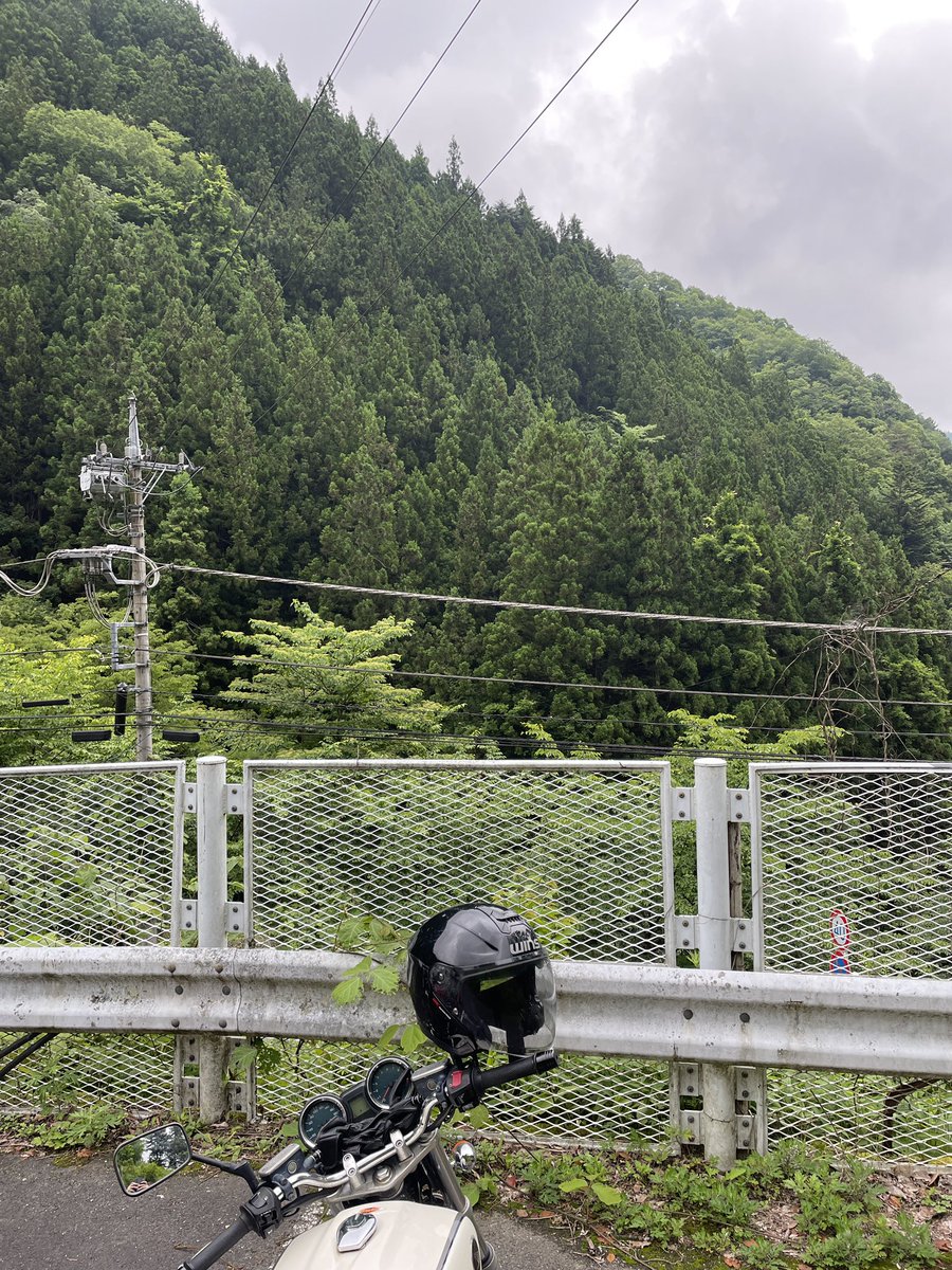 雨降る予想だったので、奥多摩湖さ諦めて軽くお風呂入って雨雲から逃げます