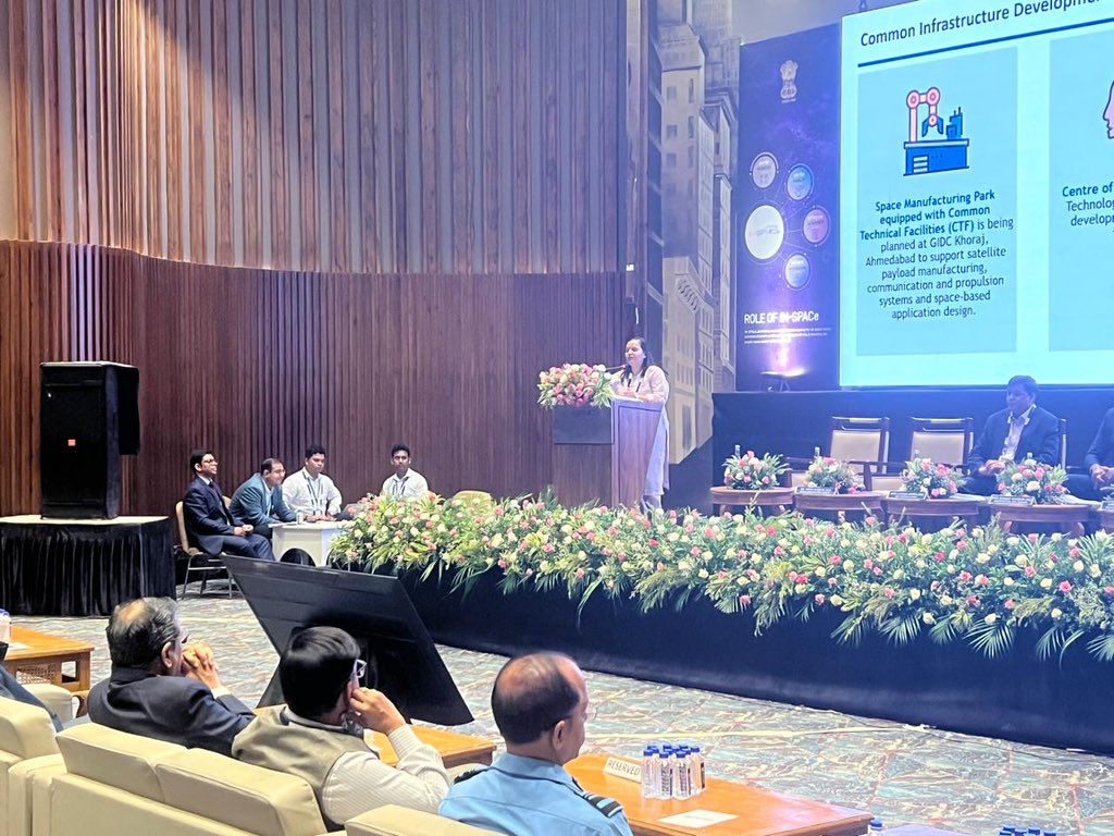 MD-GSEM @nehakumariias shared Gujarat’s perspective on the thriving space-tech ecosystem at the 7th Industry Connect organized by <a href="/INSPACeIND/">IN-SPACe</a>.Highlighting the vision of the GoG to propel the state into the orbit of global spacetech innovation and manufacturing hub.#GSEM #INSPACe