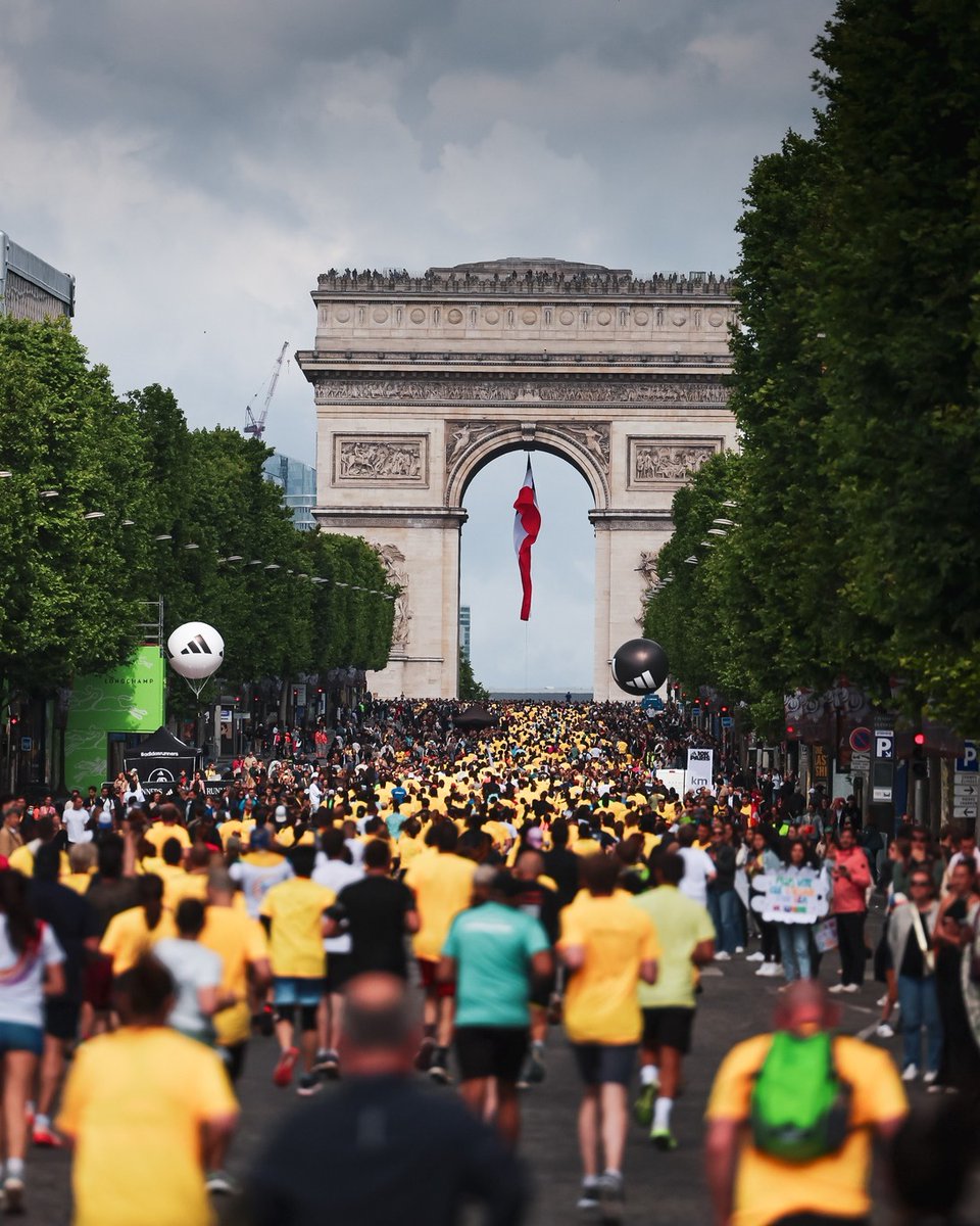 PierreSDZ's tweet image. 🎙️Présentation @adidas10kParis le plus grand 10K d'Europe ⚡

🏆 Victoire Femme : Manon Trapp (FRA) 32'27 

🏆 Victoire Homme : Raphaël Montoya (FRA) 29'05 

💪 Félicitations aux 36 000 participantes et participants !

#adidas10k #running #sport #paris