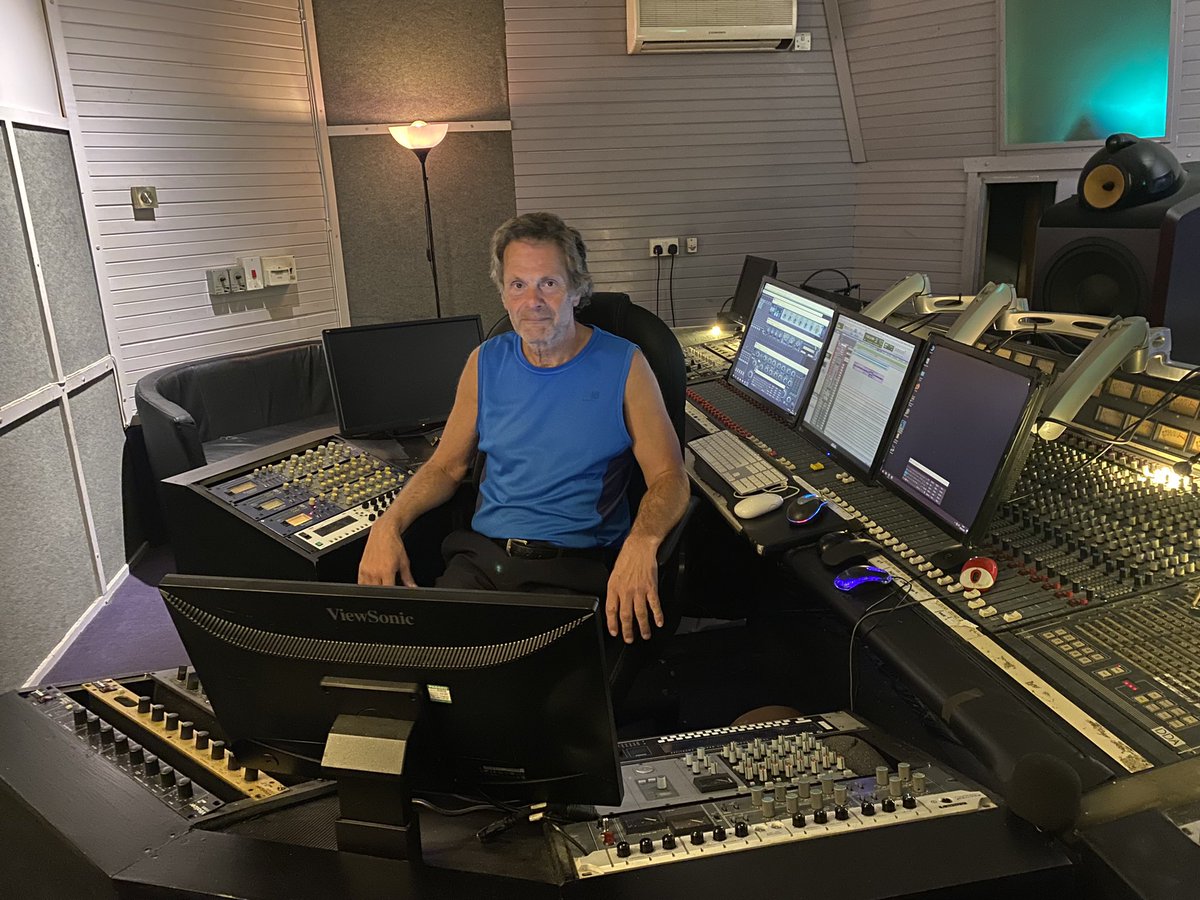 Paul Twohig - Pro2 Recording Studio (@pro2studios) on Twitter photo 