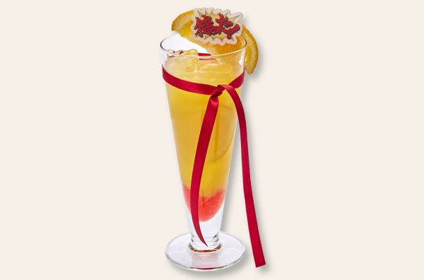 📷   🍽️_ _ _ _ _
『#大逆転裁判10th』×#カプコンカフェ
限定メニューご紹介
                      - - - - -🥤
『亜双義一真のハチマキオレンジジュース』
オレンジジュースに華やかな彩りが加わり、見た目も美しい一杯に仕上げました。爽やかな甘さとほどよい酸味をお楽しみください。
 #大逆転裁判