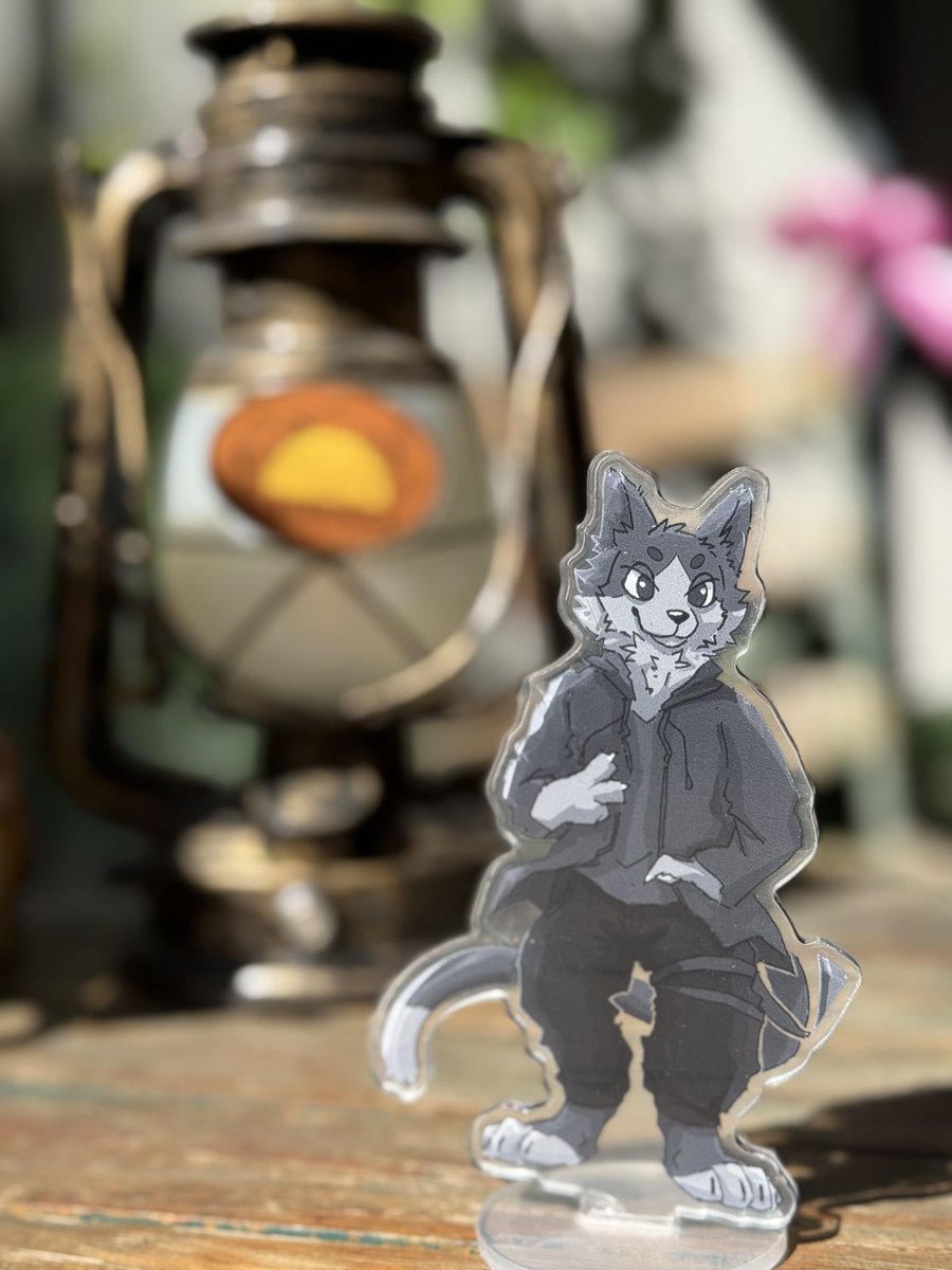 Acrylic standee commission for <a href="/_A55CAT_/">A55CAT🐾</a>